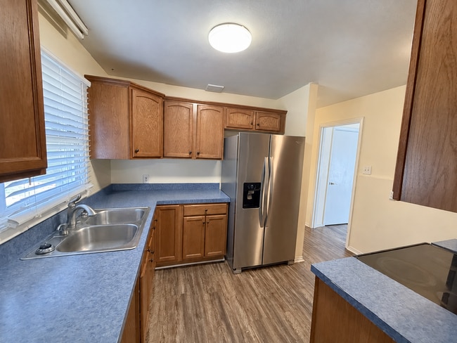 118 W Dogwood Dr