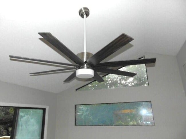 Photo - END UNIT TOWNHOME