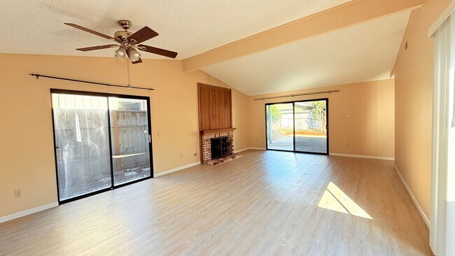 Photo - 228 Puddingstone Rd