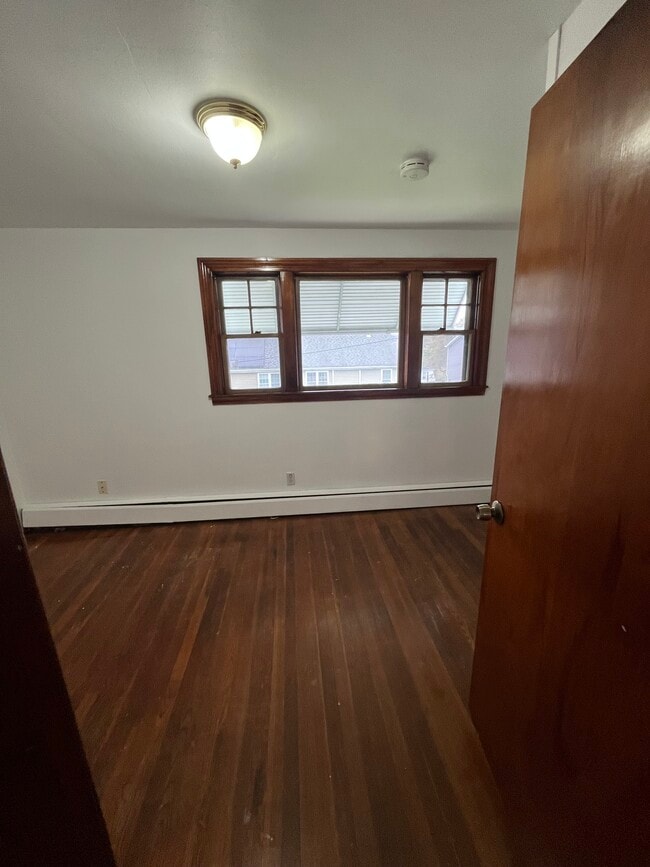 Photo - 9 Division St Unidad 3R