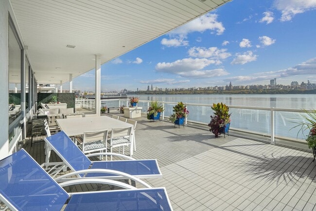 Photo - 3 Somerset Ln Unit 310