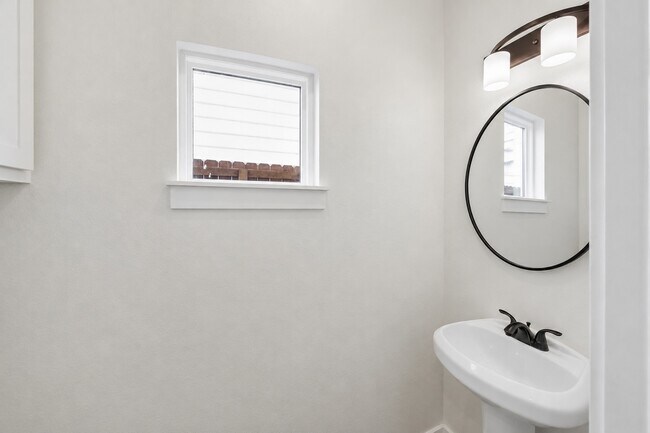 Photo - 2749 Redrock St Unit B