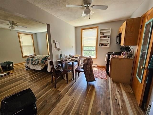 Building Photo - 23 Elm St Unit 7