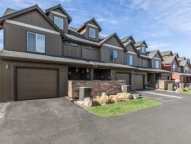 Photo - Charming 3 Story Townhome with AC