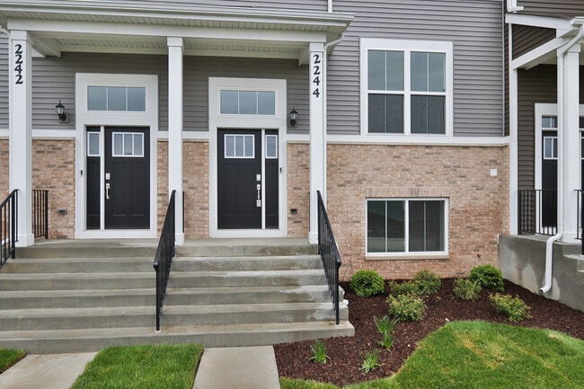 Photo - 2244 Stonegate Rd