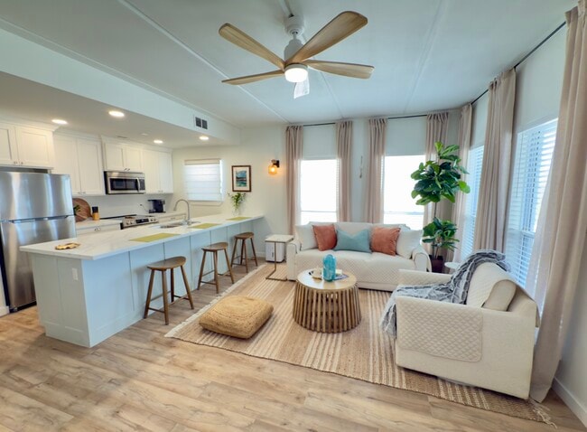 5701 Gulf Blvd Unit 304
