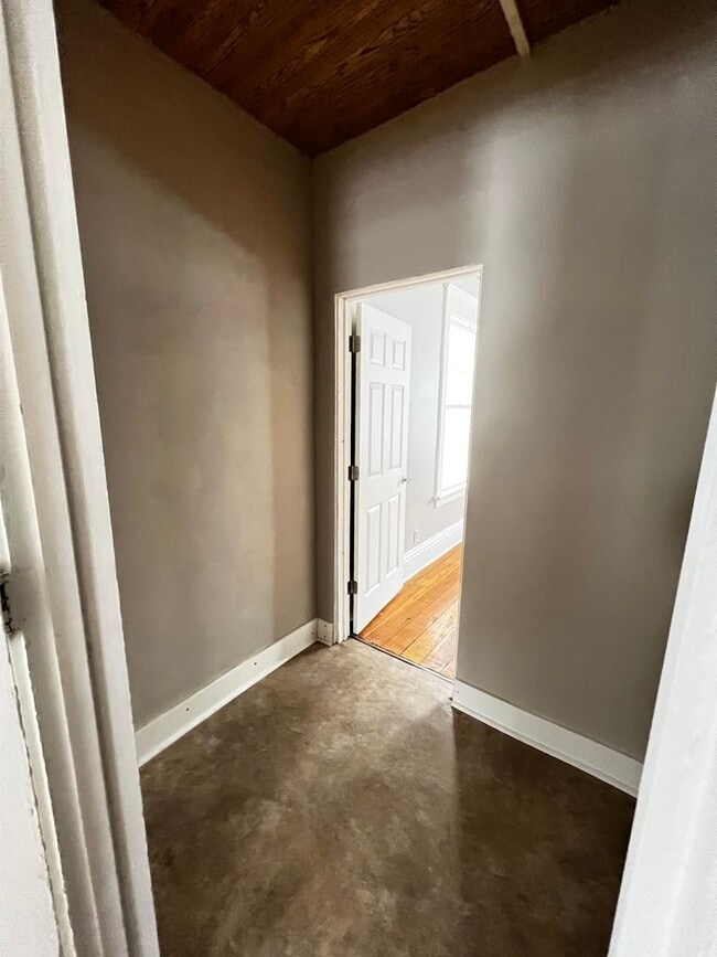 Photo - 914 23rd St Unit #3