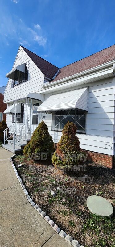 Photo - 20115 Libby Rd