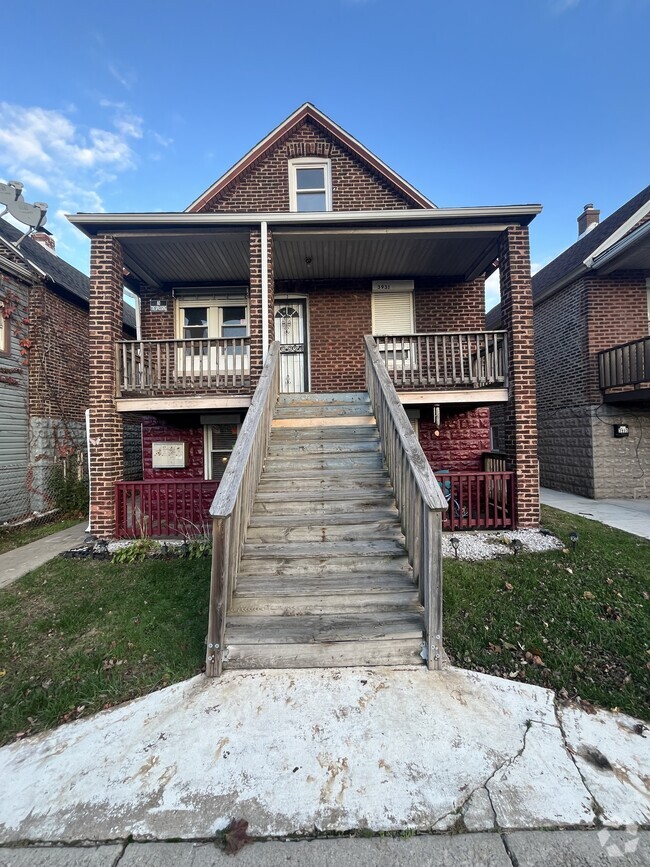 Building Photo - 3931 Catalpa St Rental