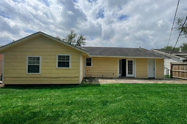 Photo - 531 Roper St