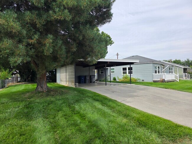 101 Casey Ave