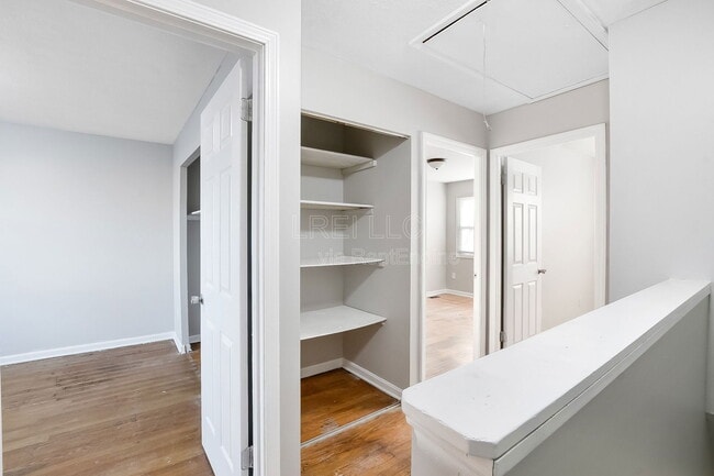 Photo - 5011 Wabash Pl