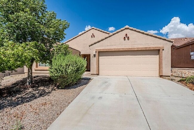 Building Photo - Bright & Airy 4-Bedroom in Willow Ridge Co... Rental