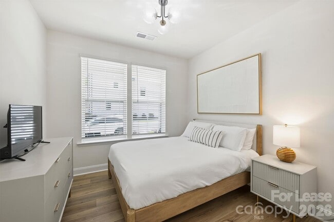 Photo - 3024 Red Cardinal Ln