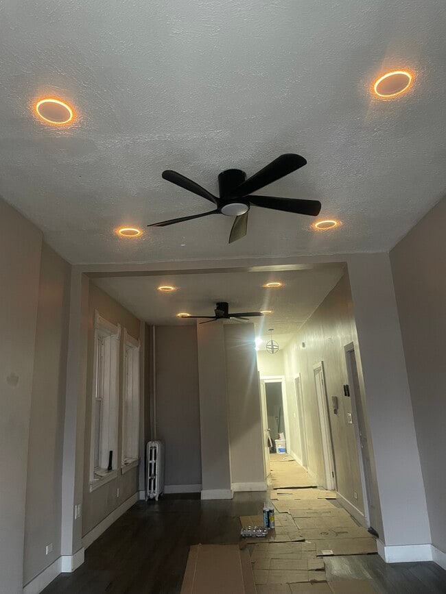 Photo - 6326 S Saint Lawrence Ave