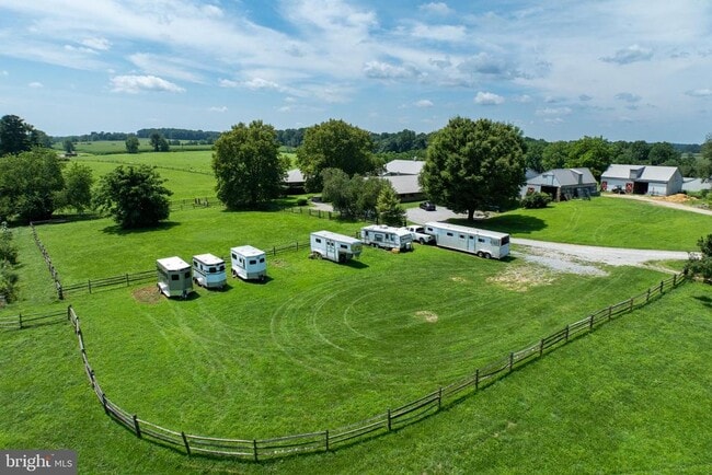 Photo - 1560 W Doe Run Rd