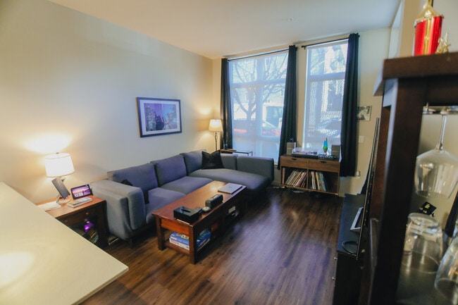 Photo - 9716 Holman Rd NW