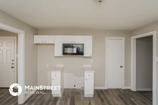 Photo - 2115 Winthrop Dr