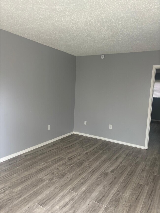 Photo - 1505 N West St Unidad A11