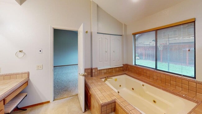 Photo - Well-maintained 3x2 single-family Windsor home