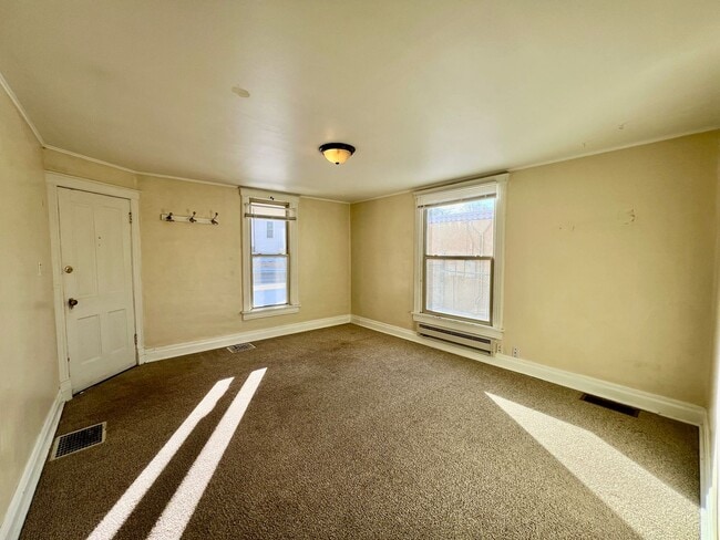 Photo - 323 Whiteriver Ave Unit 1