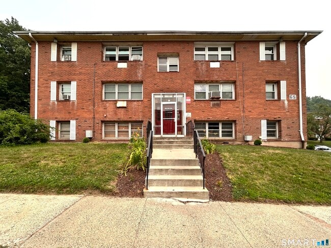 Building Photo - 65 Donna Dr Unit C1