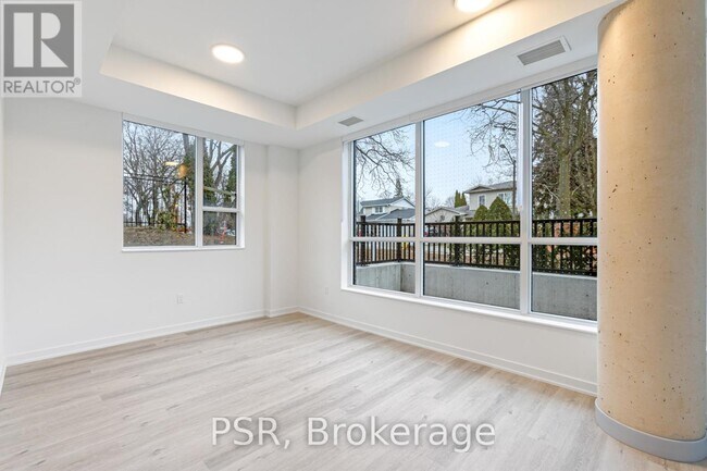 Photo - 49 Broadfield Dr