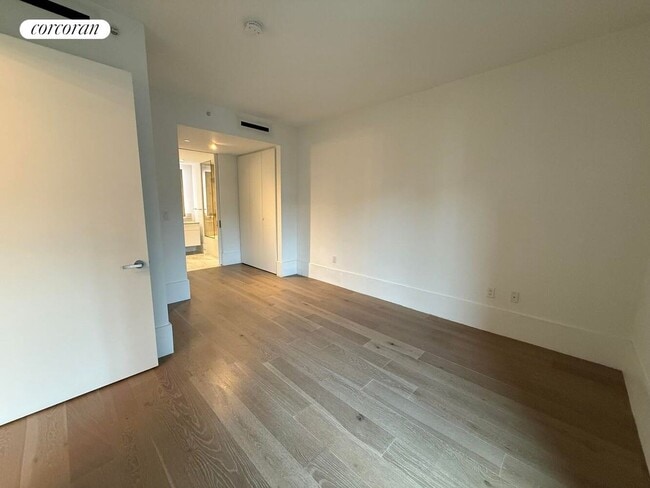 Photo - 429 Kent Ave