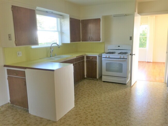 Photo - Spacious 2 Bedroom Home with Ocean Views