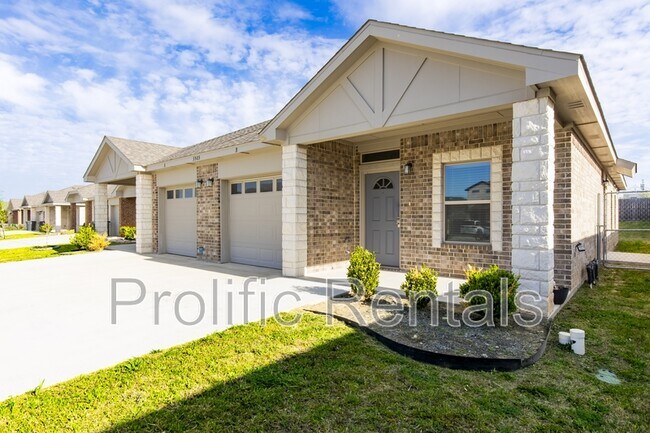 Photo - 3505 Abraham Dr