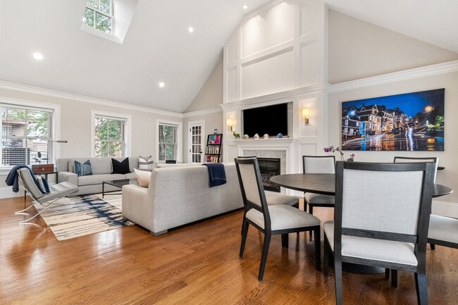 31 Mt Vernon St Unit 4