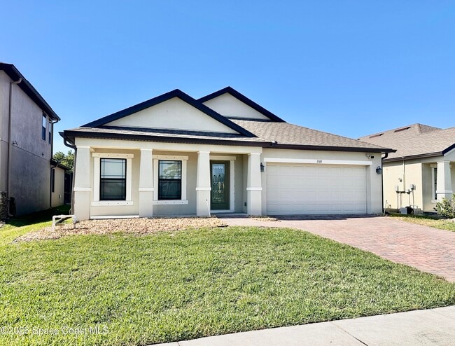 Photo - 1385 Fuji Dr