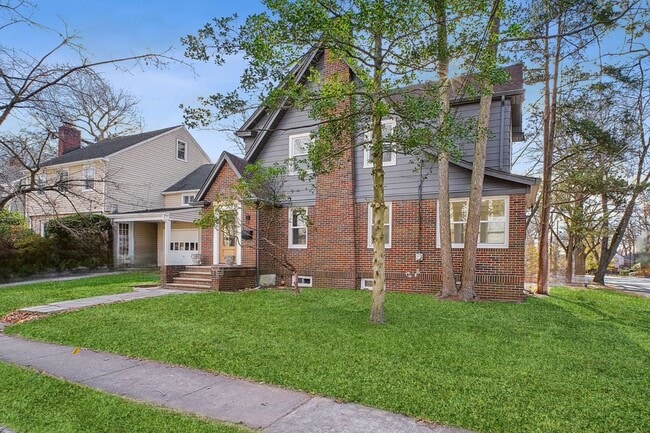 Photo - 344 Marlboro Rd