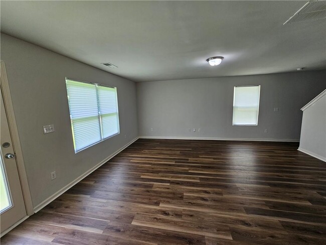 Photo - 316 Freeman Cir