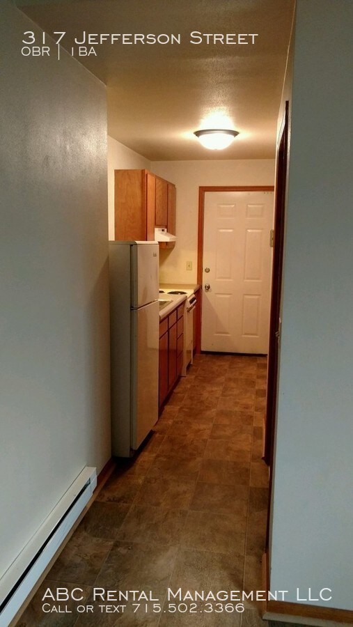 Upper Studio Apartment in Downtown Wausau For Rent in Wausau, WI