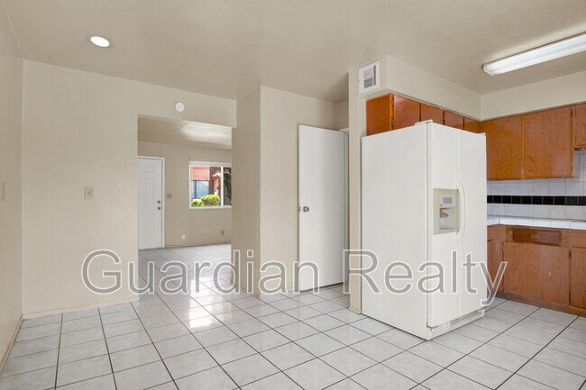 Photo - 4312 Lynnann