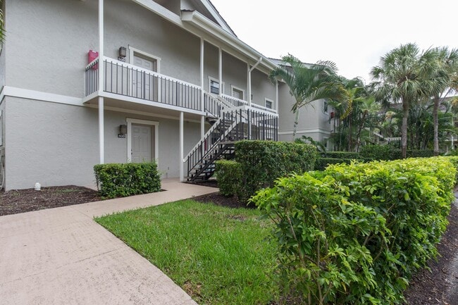 Building Photo - 11863 Wimbledon Cir Unit 500