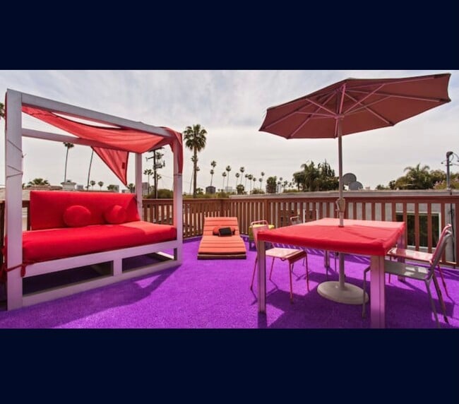 Photo - 8665 Clifton Way