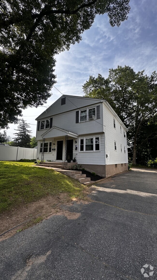 Building Photo - 124 Florence St Rental