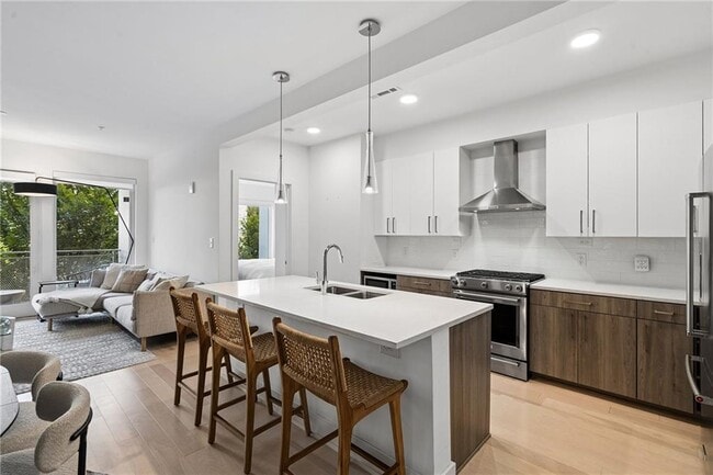Photo - 775 Juniper St NE Unit 319