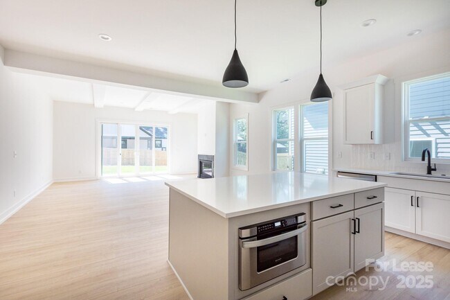 Photo - 505 Bowman Rd