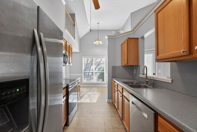 Photo - 345 Freeman Dr