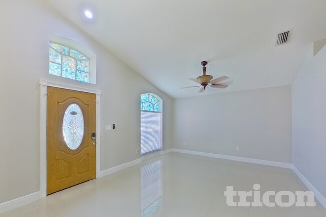 30746 Birdhouse Dr