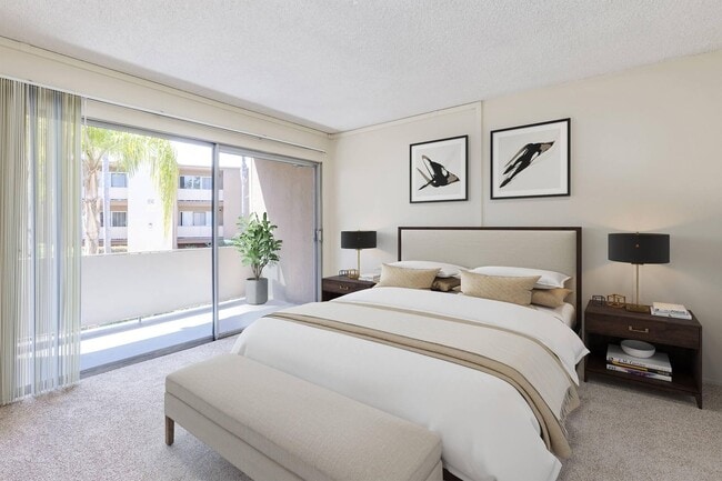 Photo - Dorchester STOP IN FOR MOVE IN BONUS!