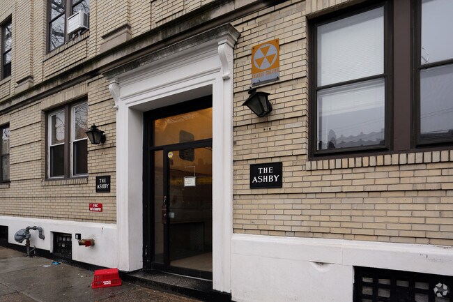 The Ashby Apartments - The Ashby