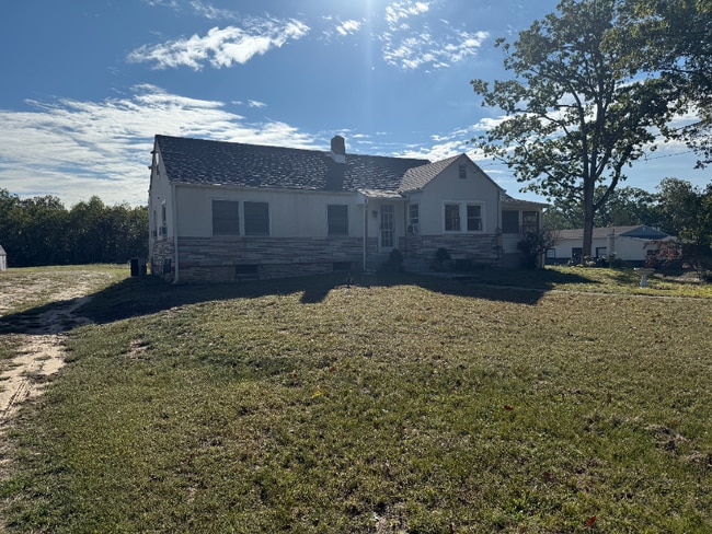 Photo - 601 N Orchard Rd