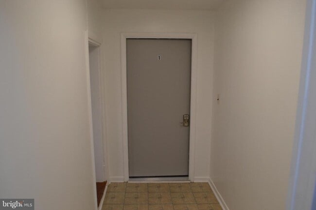 Photo - 127 N Market St Unit TWO