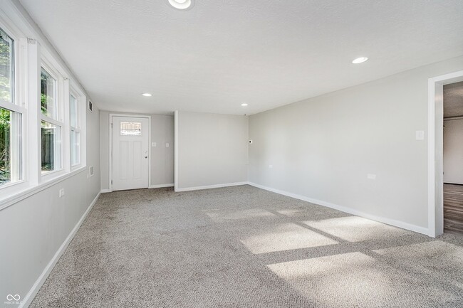 Photo - 324 N Tennessee St