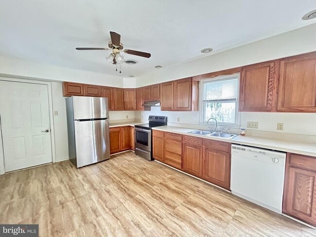 Photo - 200 Canyon Rd