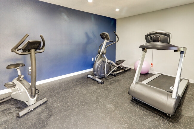 Keep Fit in the Cardio Room - Tanglewood Apartments